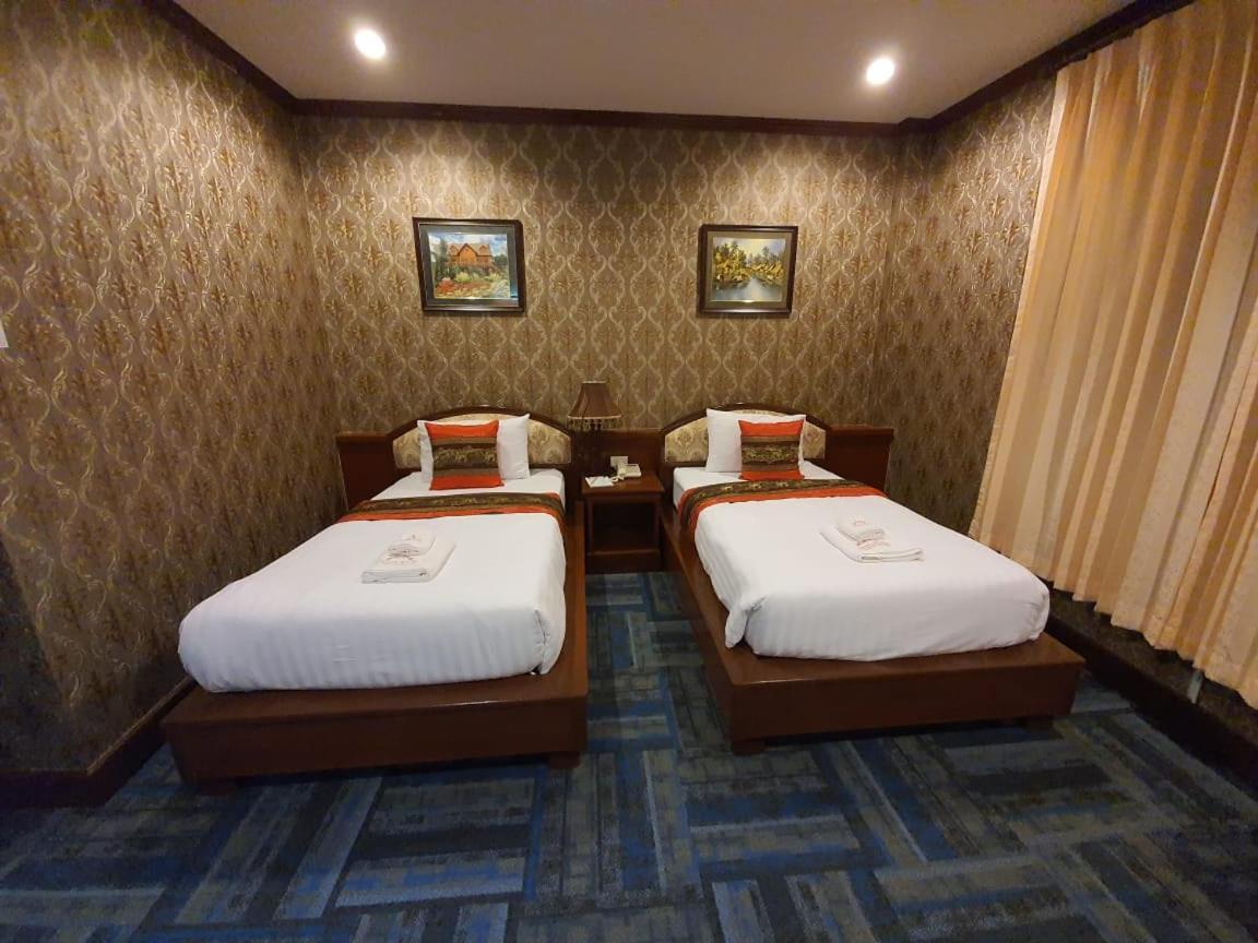Soubandith Hotel Pakse Exterior foto